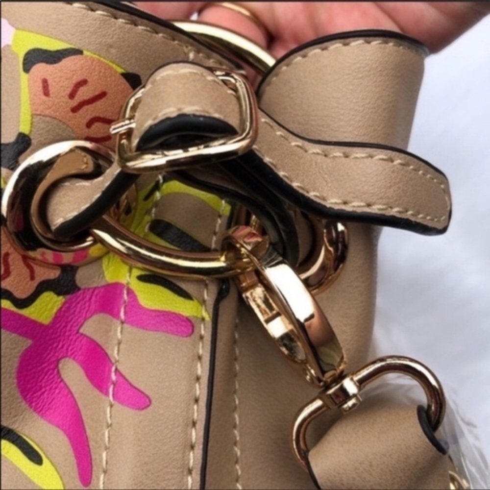 Bohemian satchel tan tribal print shoulder strap with chain zip top - Picture 7 of 9